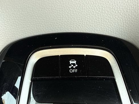 Used 2024 Toyota Corolla LE FWD image 20