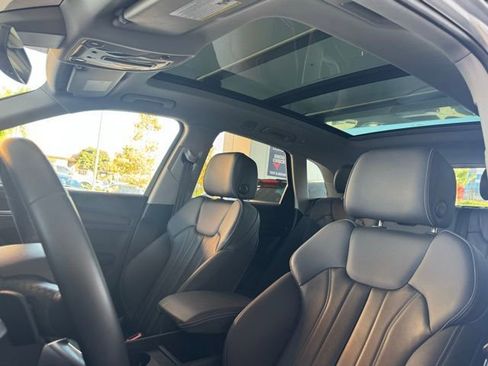 Used 2024 Audi Q5 2.0T Premium w/ Convenience Package image 18