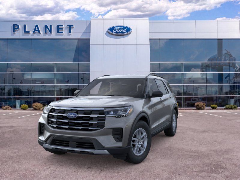 New 2026 Ford Explorer Active RWD image 2