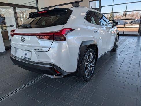 Used 2020 Lexus UX 250h w/ Premium Package image 3