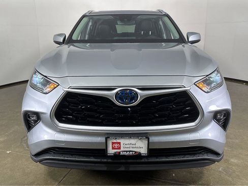 Used 2022 Toyota Highlander XLE image 8