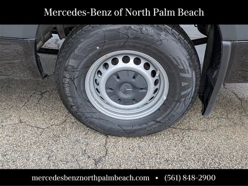 New 2025 Mercedes-Benz Sprinter 2500 image 17