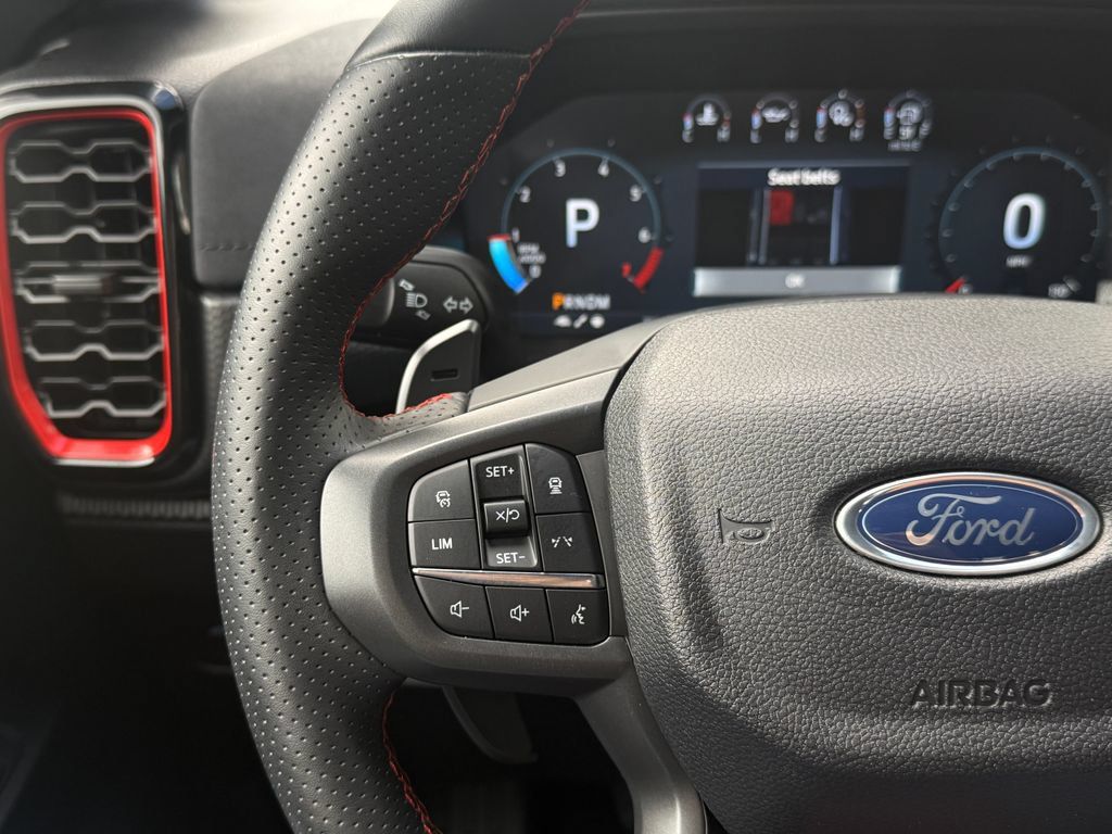 Used 2025 Ford Ranger Raptor AWD/4WD image 25