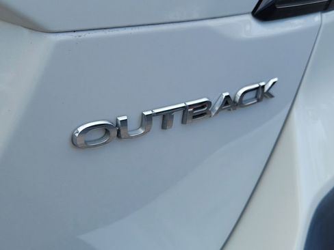 Used 2022 Subaru Outback Limited AWD/4WD image 10