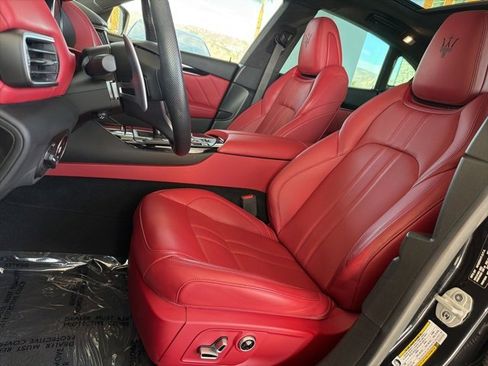 Certified 2022 Maserati Levante GT image 15