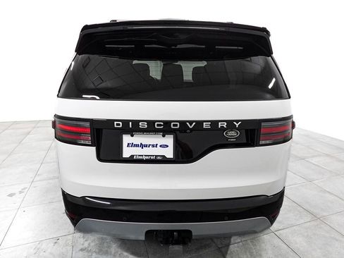 Used 2023 Land Rover Discovery Metropolitan Edition AWD/4WD image 6