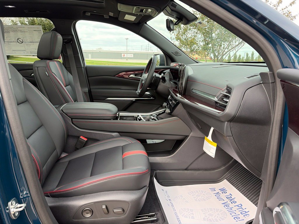 New 2027 Chevrolet Traverse RS AWD/4WD image 29