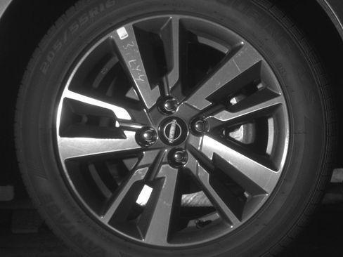 Used 2025 Nissan Versa SV FWD image 13