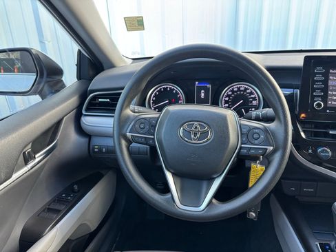 Used 2023 Toyota Camry LE image 19