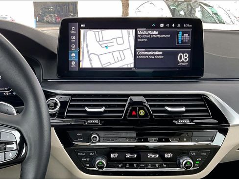 Used 2023 BMW 530e w/ Executive Package image 6