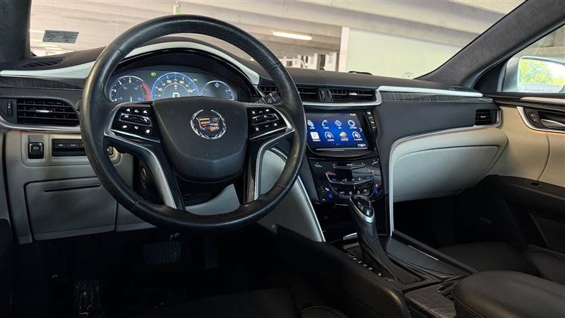 Used 2014 Cadillac XTS Platinum AWD/4WD image 26