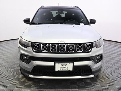 Used 2025 Jeep Compass Limited AWD/4WD image 10