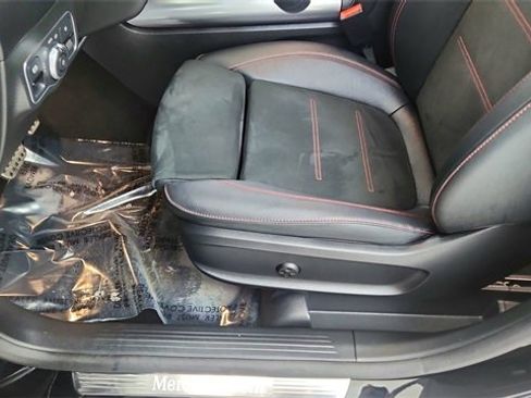 Used 2025 Mercedes-Benz GLA 250 4MATIC image 38