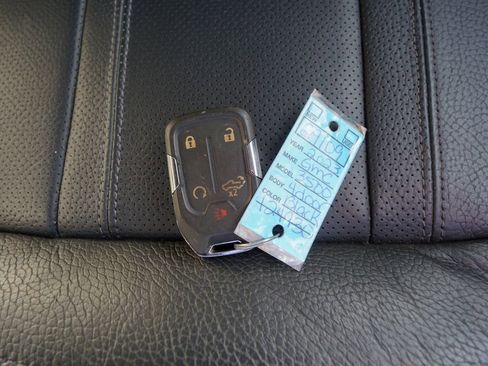 Used 2023 GMC Sierra 3500 Denali w/ Denali Ultimate Package image 41