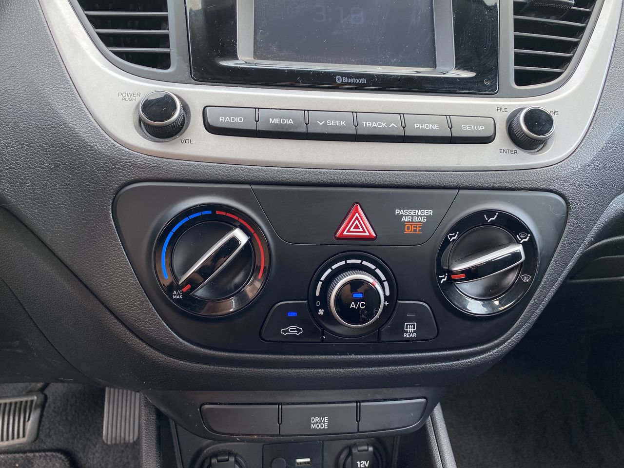 Used 2019 Hyundai Accent SE FWD image 27