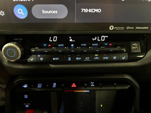 Used 2022 Toyota Tundra TRD Pro AWD/4WD image 34