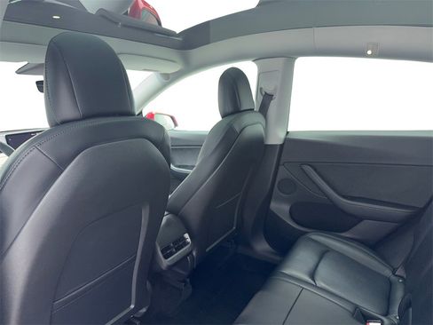 Used 2021 Tesla Model Y Long Range image 43