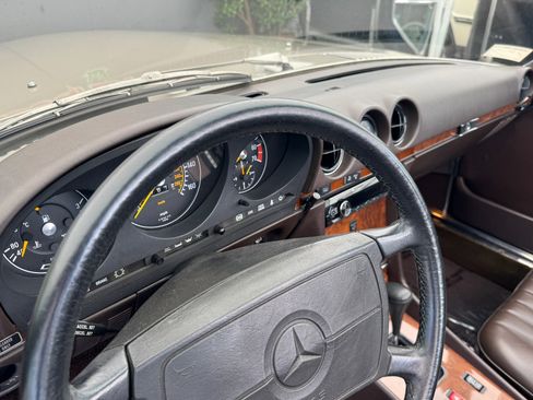 Used 1988 Mercedes-Benz 560 SL image 29