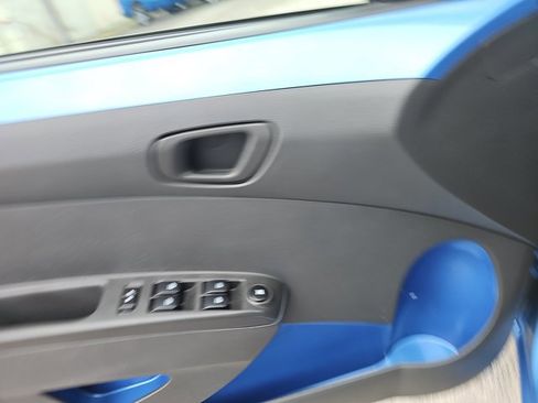 Used 2015 Chevrolet Spark LT image 17