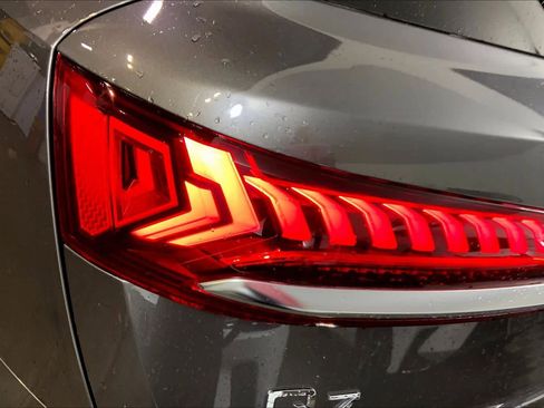 Used 2022 Audi Q7 3.0T Premium image 28