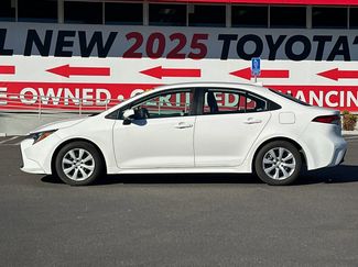 Used 2025 Toyota Corolla LE video 2