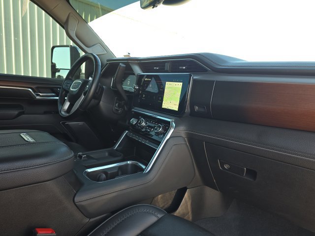 Used 2024 GMC Sierra 3500 Denali w/ Denali Reserve Package AWD/4WD image 28