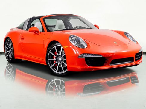 Used 2016 Porsche 911 Targa 4S image 4