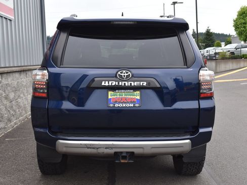 Certified 2021 Toyota 4Runner TRD Off-Road Premium w/ Moonroof Package AWD/4WD image 6