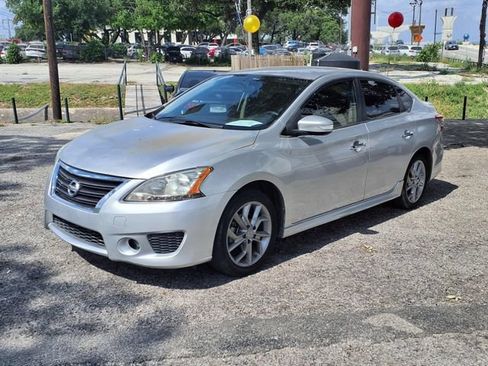 Used 2015 Nissan Sentra SR FWD image 3