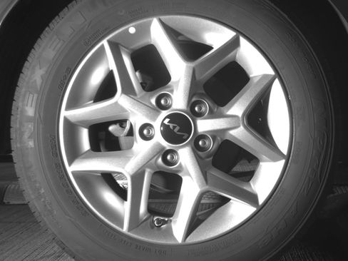 Used 2025 Kia Soul LX w/ LX Technology Package FWD image 15