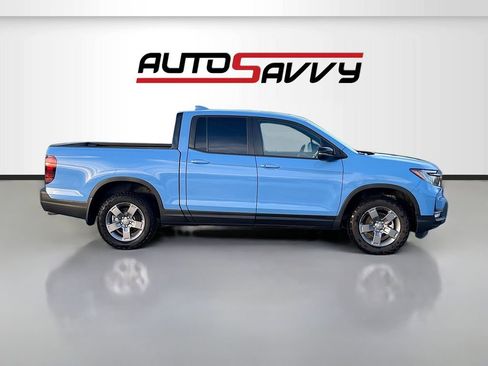Used 2025 Honda Ridgeline TrailSport image 8