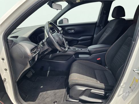 Used 2023 Honda HR-V Sport image 32