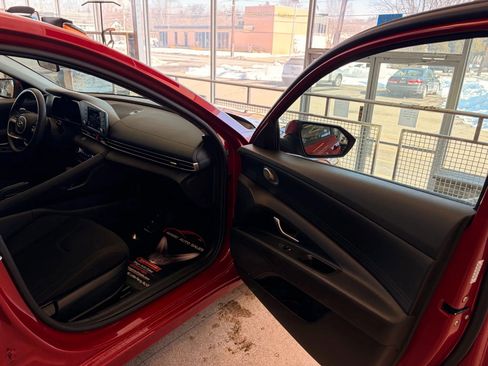 Used 2022 Hyundai Elantra SEL FWD image 59