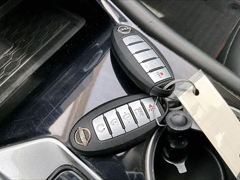 Used 2024 Nissan Altima 2.5 SR w/ SR Premium Package image 15