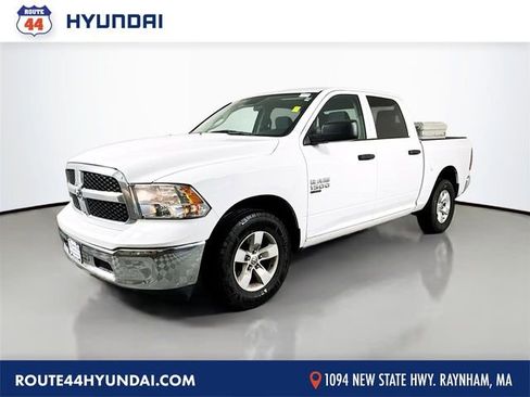 Used 2022 RAM 1500 Classic SLT RWD image 1