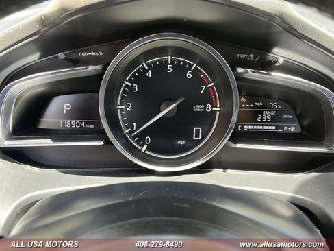 Used 2017 MAZDA MAZDA3 Grand Touring w/ Premium Equipment Package FWD image 27