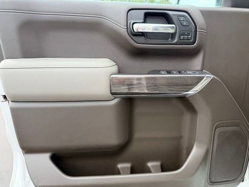 Certified 2019 Chevrolet Silverado 1500 LTZ w/ LTZ Plus Package image 19