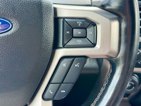 Used 2019 Ford F150 Platinum w/ Equipment Group 701A Luxury AWD/4WD image 18