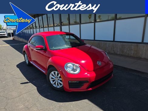 Used 2019 Volkswagen Beetle 2.0T S FWD image 1
