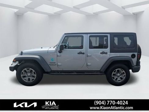 Used 2017 Jeep Wrangler Unlimited Sport w/ Quick Order Package 24S AWD/4WD image 6