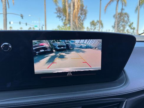 Used 2025 Buick Encore GX Preferred AWD/4WD image 22
