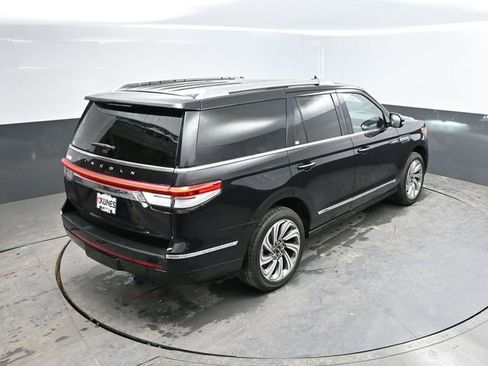 Used 2024 Lincoln Navigator Reserve AWD/4WD image 48