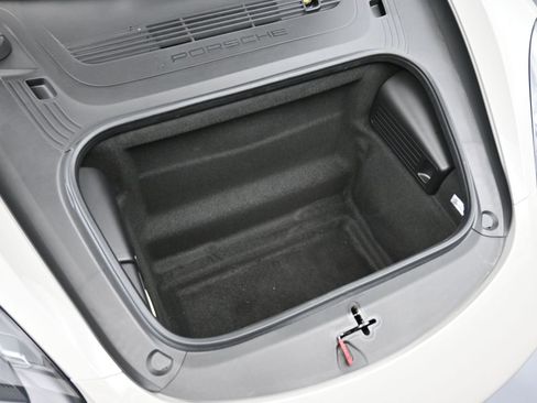 Used 2024 Porsche 718 Cayman image 29