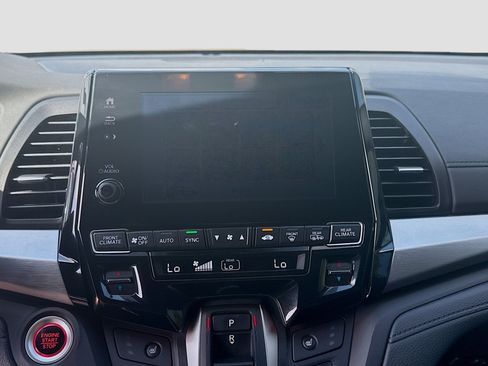 Certified 2023 Honda Odyssey Sport image 12