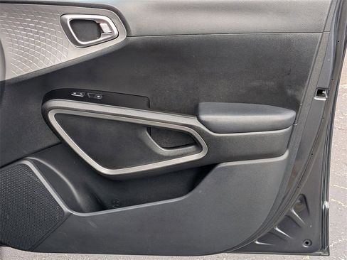 Used 2024 Kia Soul LX w/ Option Group 015 image 34