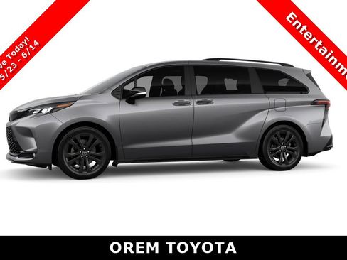 New 2026 Toyota Sienna XSE FWD image 3