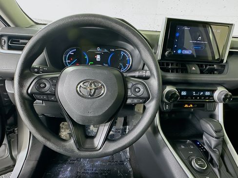 Certified 2025 Toyota RAV4 LE AWD/4WD image 15