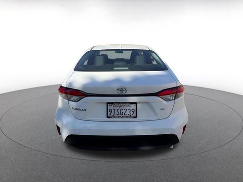 Used 2025 Toyota Corolla LE FWD image 11