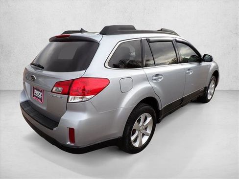 Used 2014 Subaru Outback 2.5i Limited w/ Moonroof Package image 4