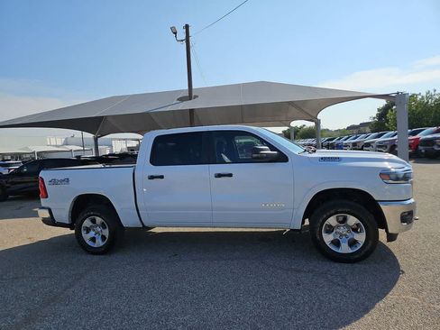 Used 2025 RAM 1500 Big Horn AWD/4WD image 9